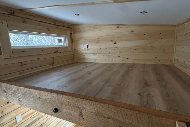 Lit de mini-maison par Condo Forestier.
